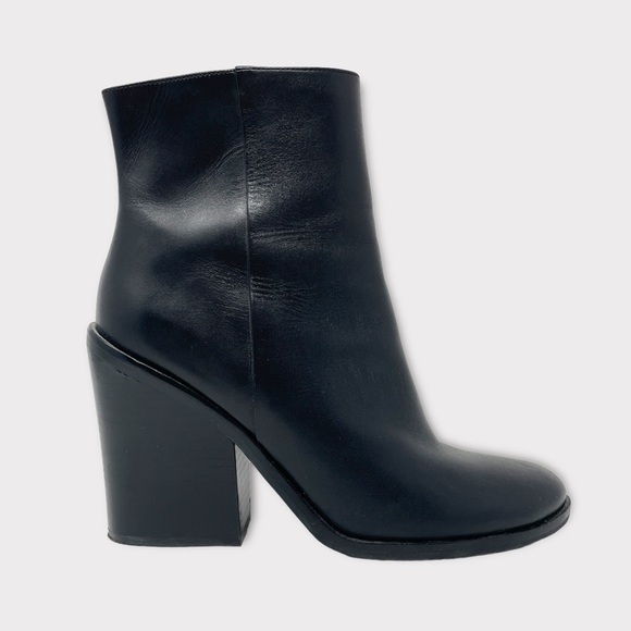 Marc Fisher Shoes - Marc Fisher Mena Leather Ankle Bootie Block Heel in Black Size 10
